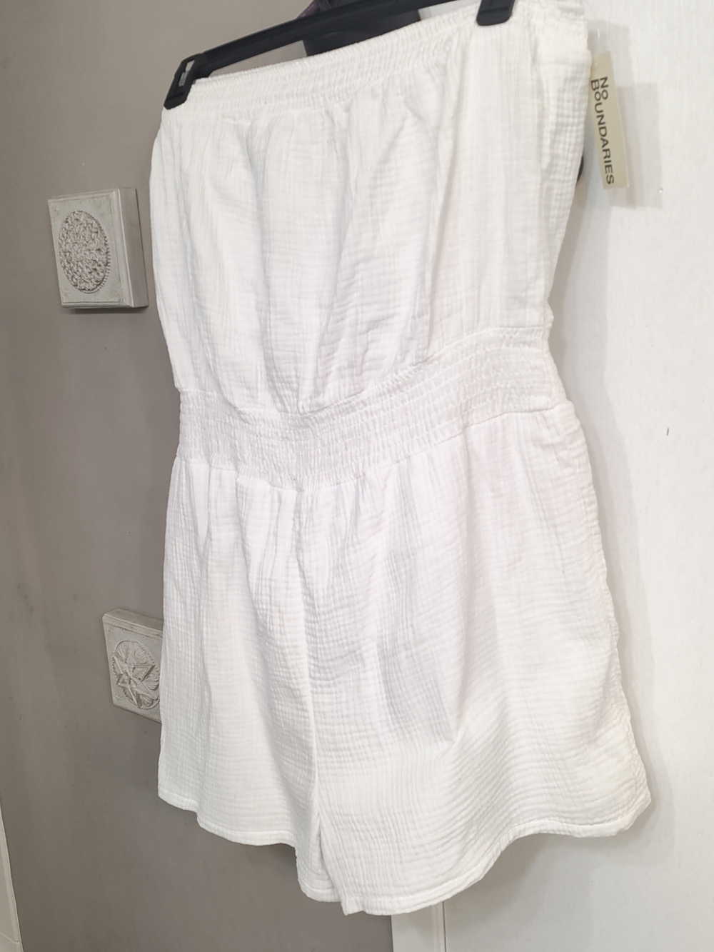 No Boundaries ✨🔥White Strapless Linen Romper